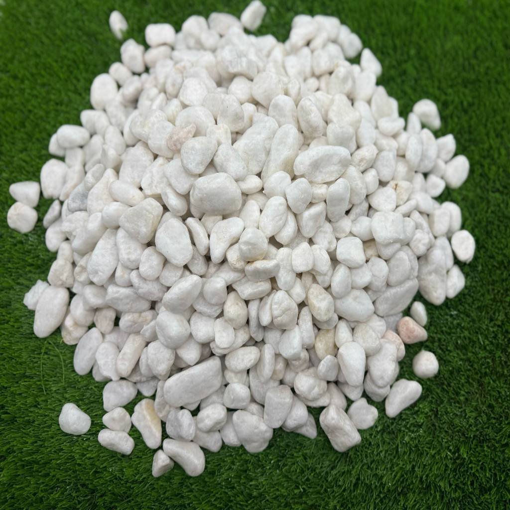 Snow White Pebbles (2-3cm) 20kg Bag - Image 5