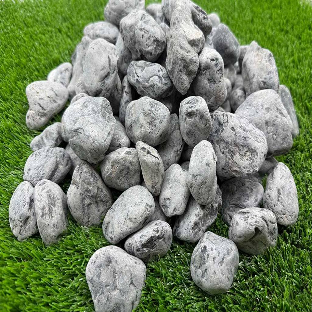 Grey Pebbles (3-4cm) 20kg Bag - Image 2